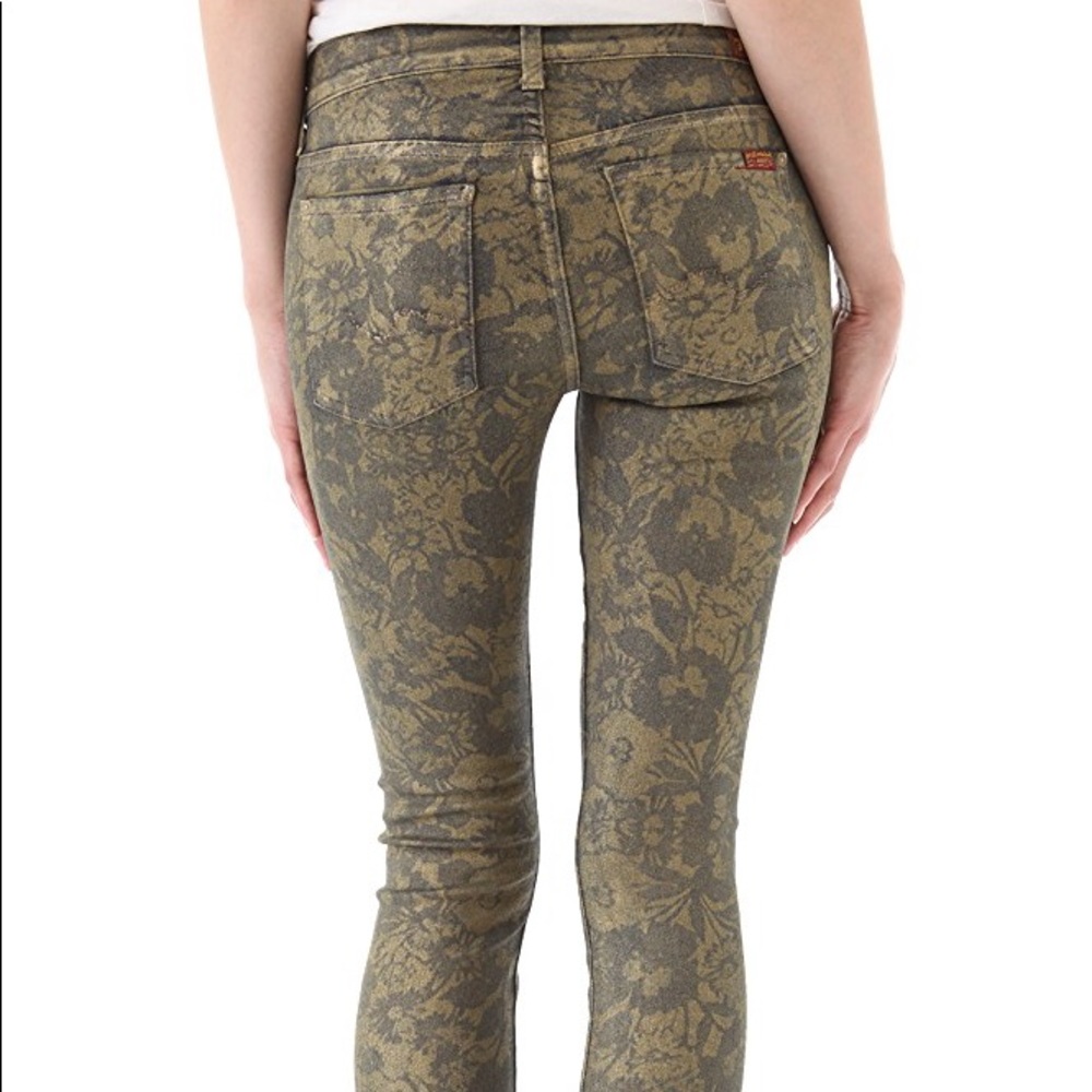 EVERYTHING $15 + 30% OFF BUNDLES | 7FAM Jeans